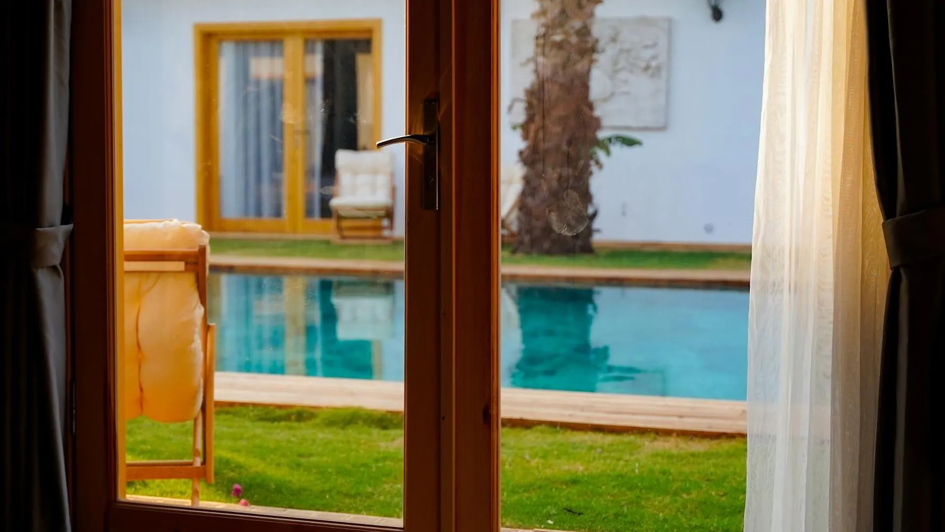 Hotel Buka Φετιγιέ