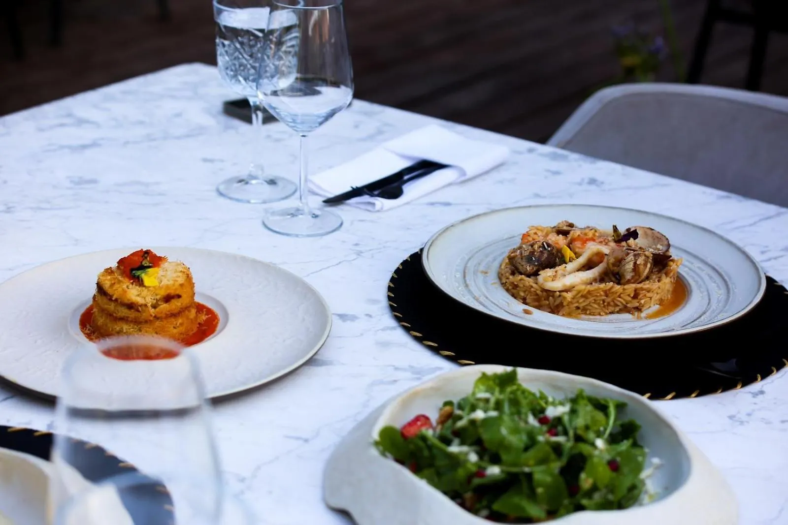 Hotel Buka Φετιγιέ